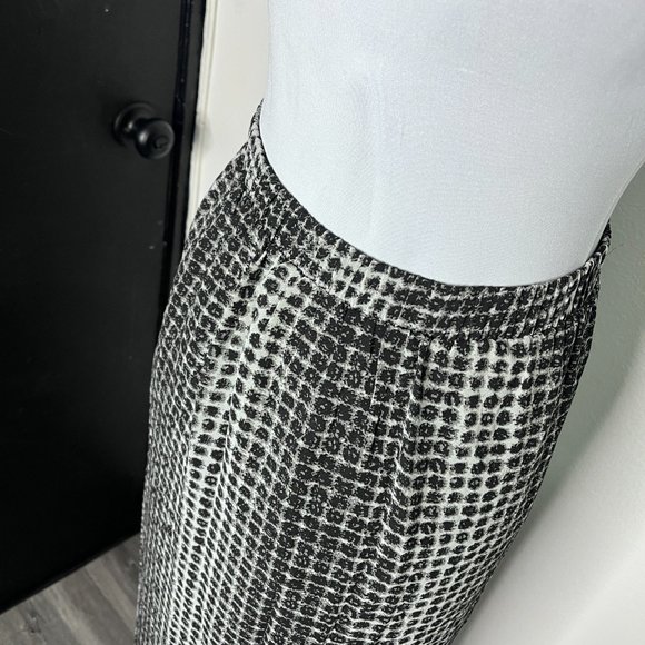 NWT BCBGeneration Black Pattern Polyester Light Skirt Size S - Picture 5 of 11
